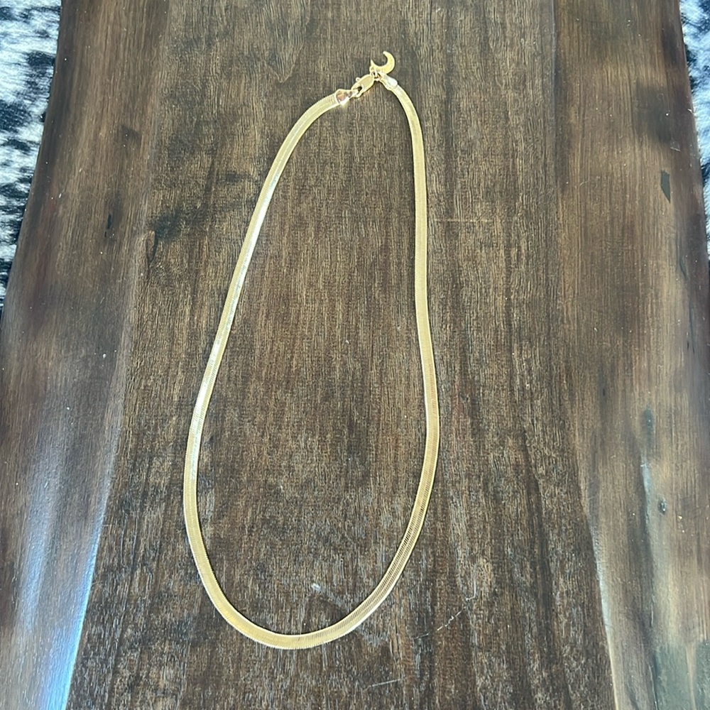 Liliclaspe herringbone necklace